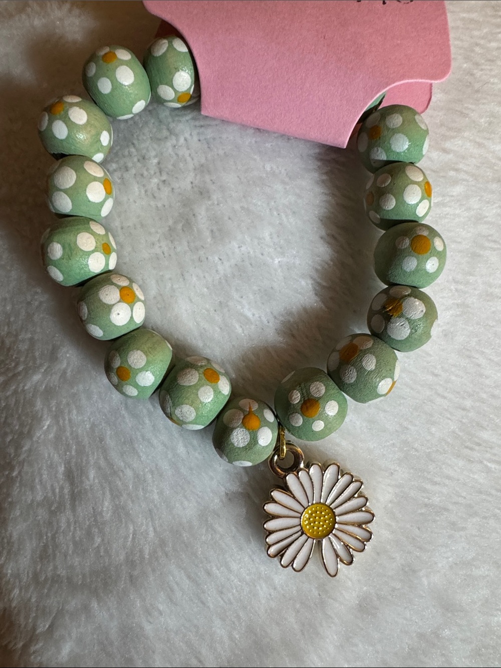 Green Daisy Charm Beaded Bracelet